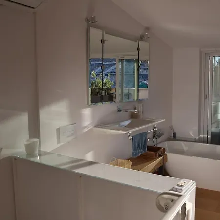 Penthouse With Rooftop Terrace - Place Aux Herbes Appartement Uzès